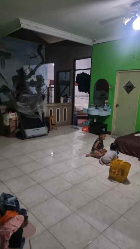 dijual rumah kebraon