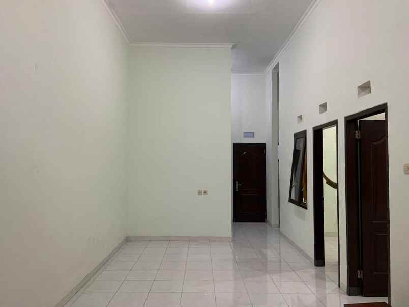 dijual rumah kedawung cengger ayam kota