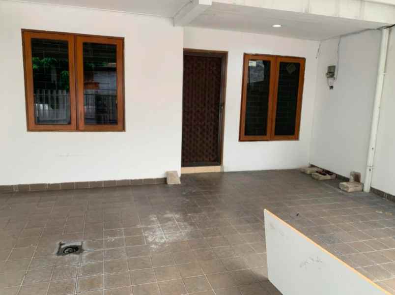 dijual rumah kelapa cengkir