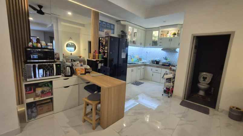 dijual rumah kelapa gading