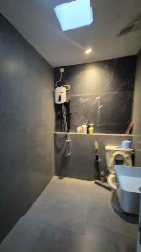 dijual rumah kelapa gading