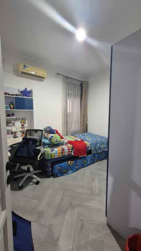 dijual rumah kelapa gading