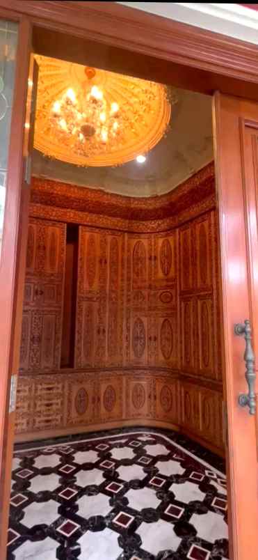 dijual rumah kembangan jakarta barat