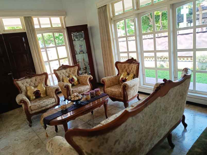 dijual rumah ketintang