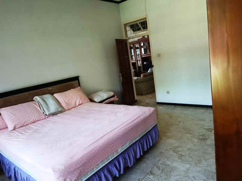 dijual rumah ketintang