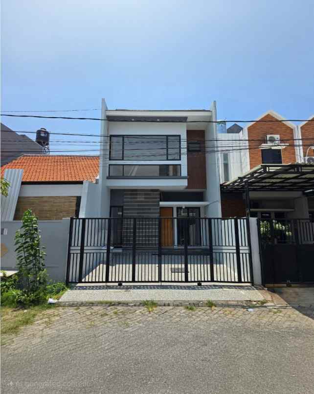 dijual rumah klampis semolo tengah