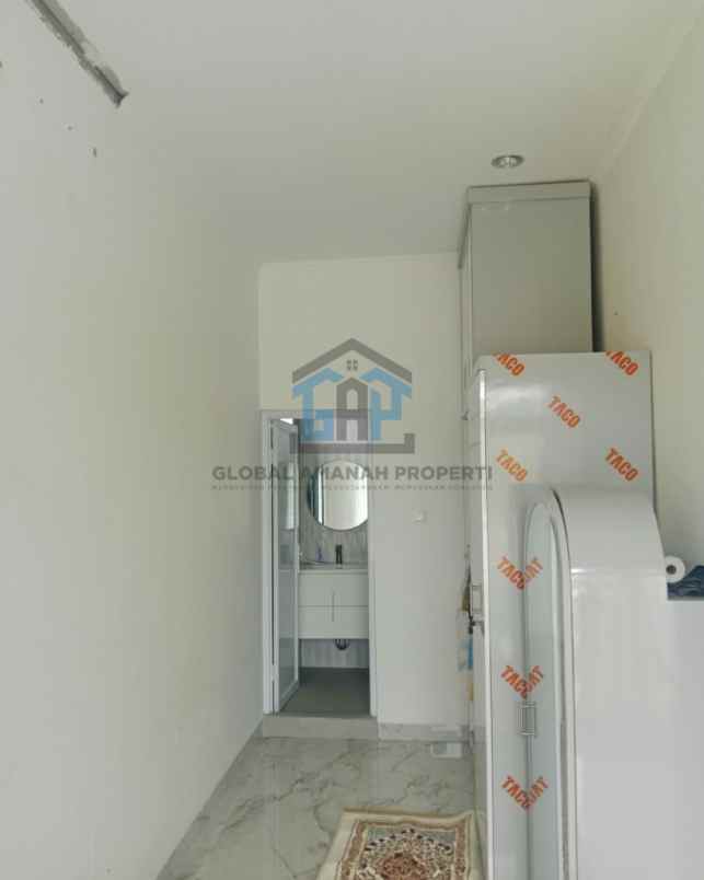dijual rumah klasik modern siap huni lingkungan asri