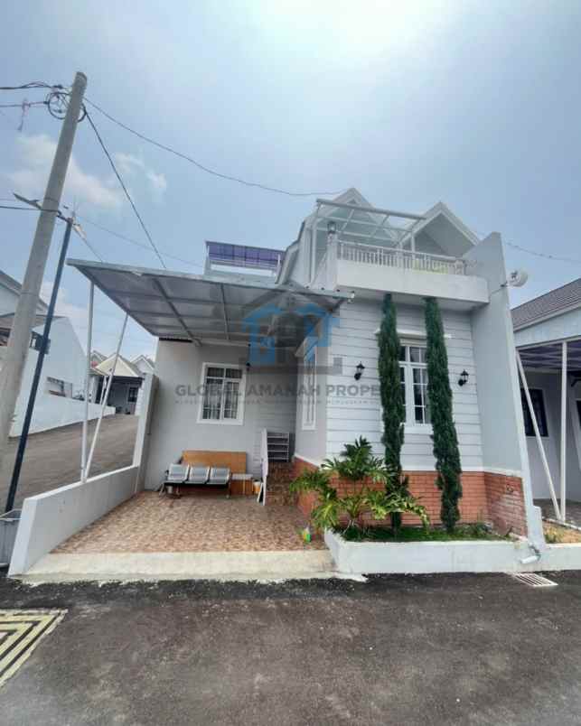 dijual rumah klasik modern siap huni lingkungan asri