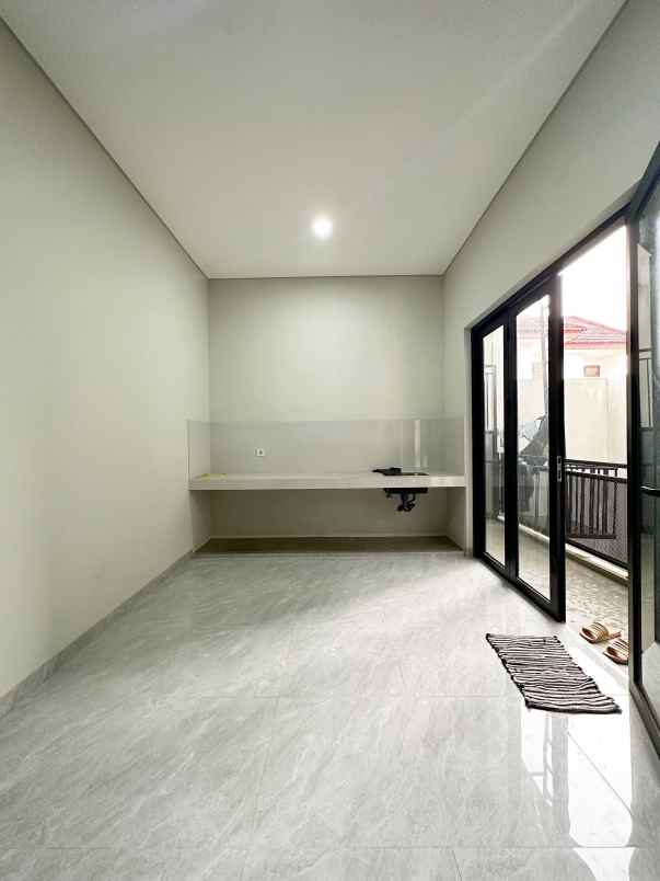 dijual rumah klender duren sawit