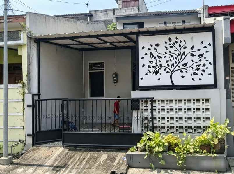 dijual rumah klipang