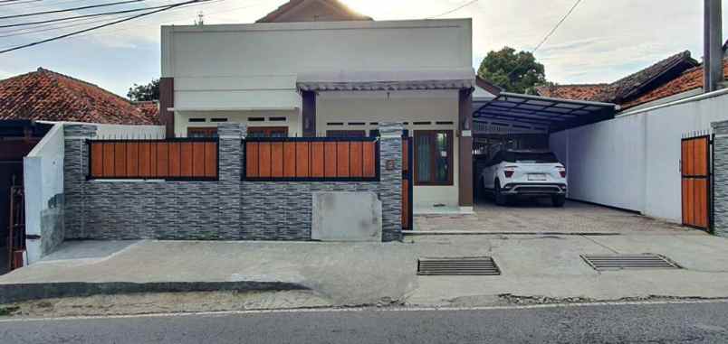 dijual rumah kolonel masturi