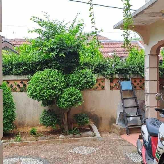 dijual rumah kompas mekarsari