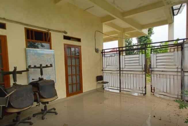 dijual rumah komplek batan indah kel