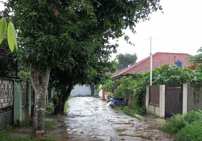 dijual rumah komplek batan indah kel