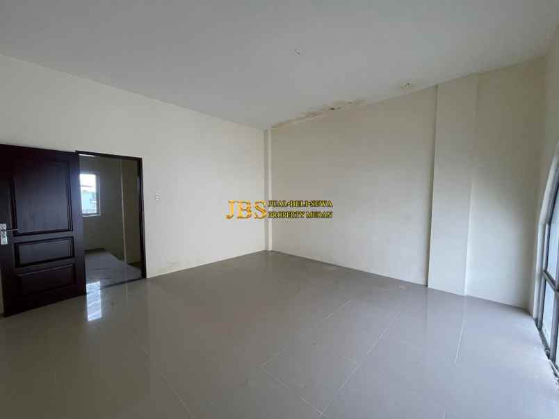 dijual rumah komplek cemara asri