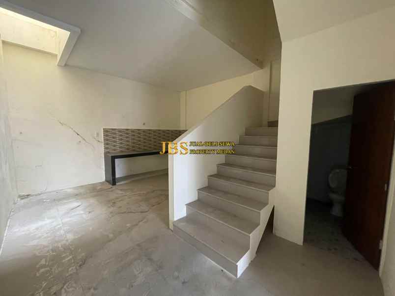 dijual rumah komplek cemara asri