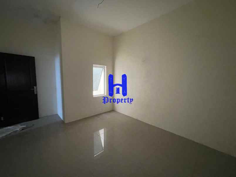 dijual rumah komplek cemara asri