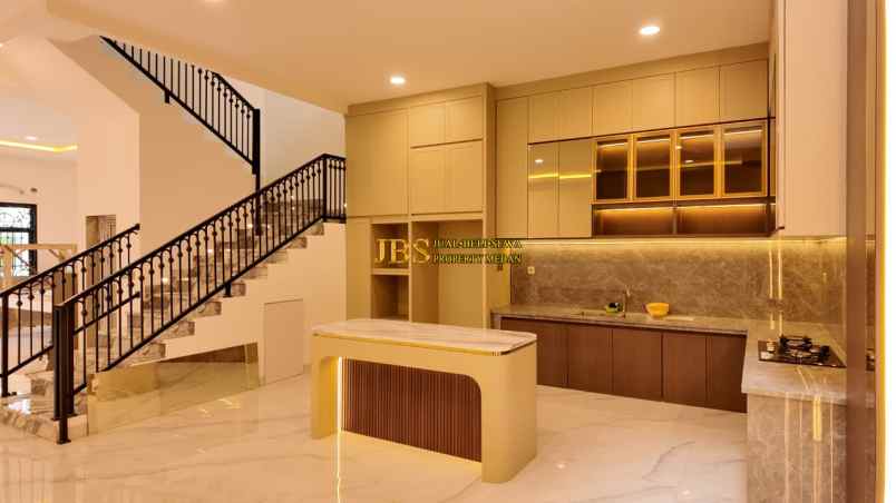 dijual rumah komplek cemara hijau