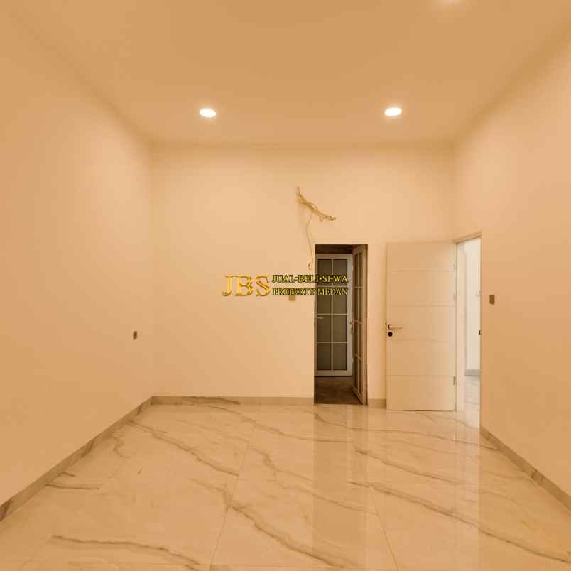 dijual rumah komplek cemara hijau