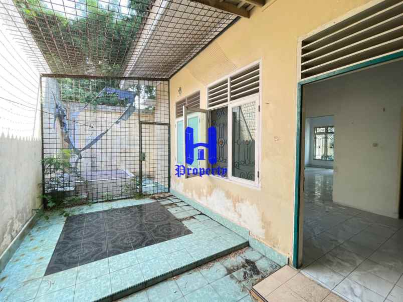 dijual rumah komplek cemara hijau