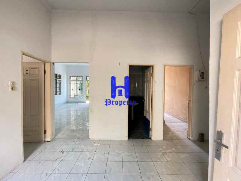 dijual rumah komplek cemara hijau