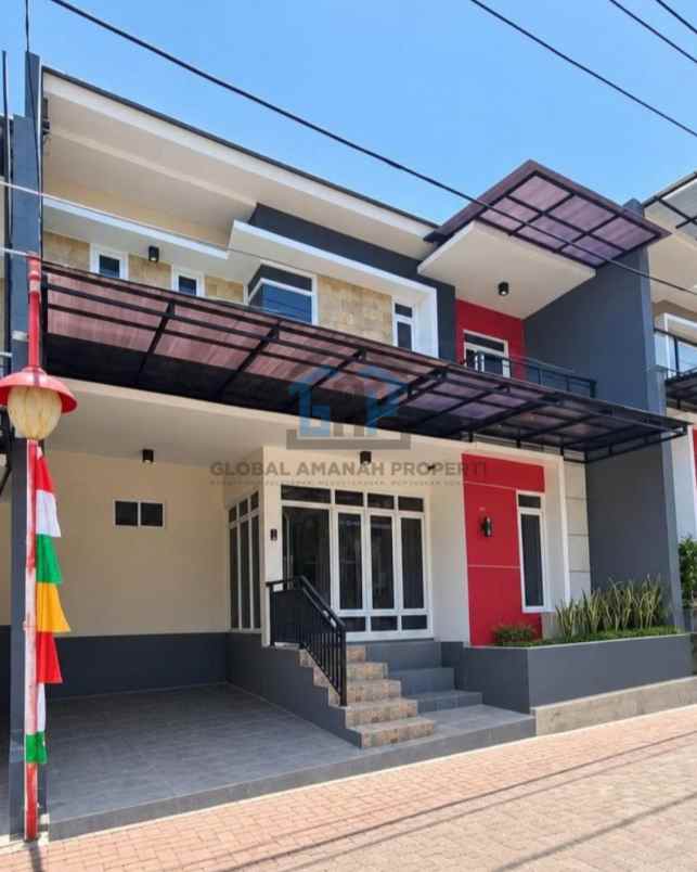 dijual rumah komplek citeureup 8 menit pemkot cimahi