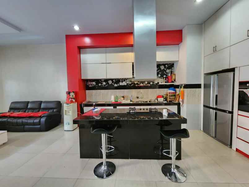 dijual rumah komplek citra garden