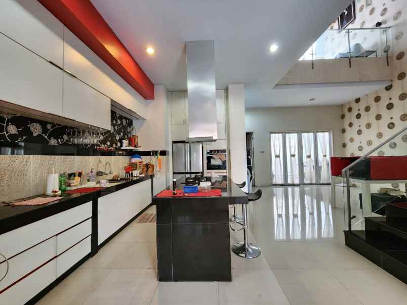 dijual rumah komplek citra garden