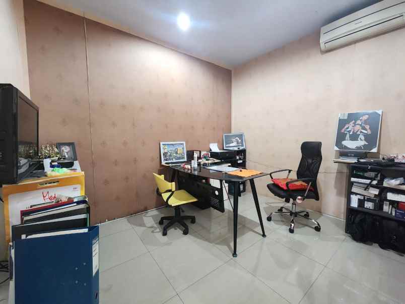 dijual rumah komplek citra garden