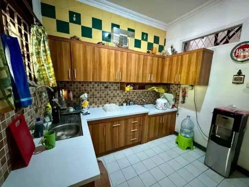 dijual rumah komplek jakapermai dekat