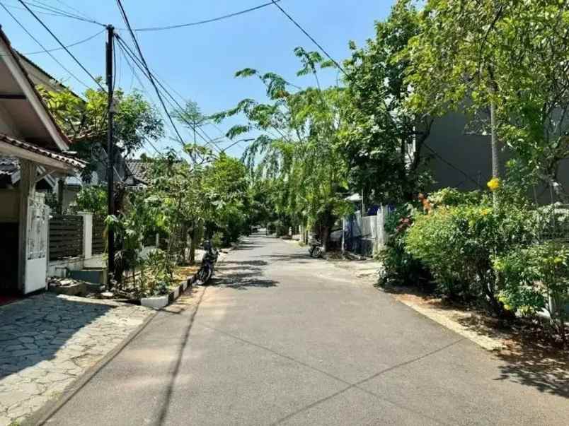 dijual rumah komplek jakapermai dekat