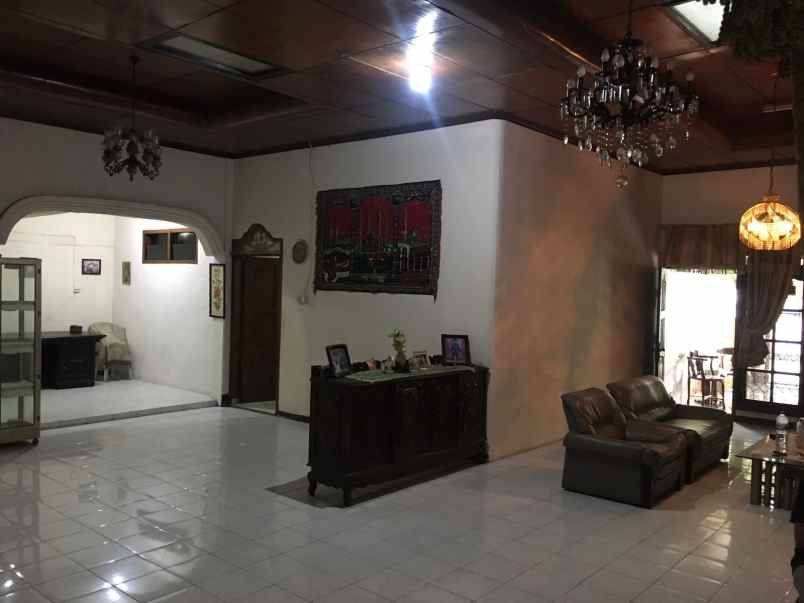 dijual rumah komplek kavling al