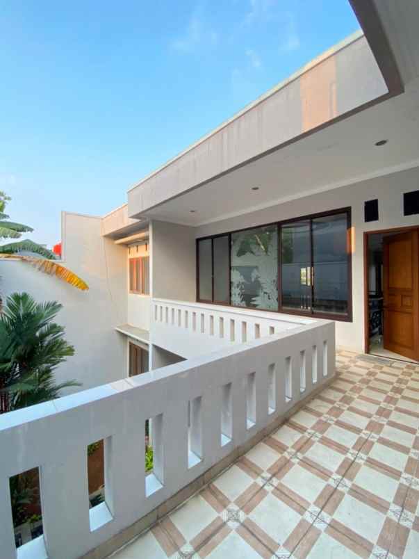dijual rumah komplek kavling marinir