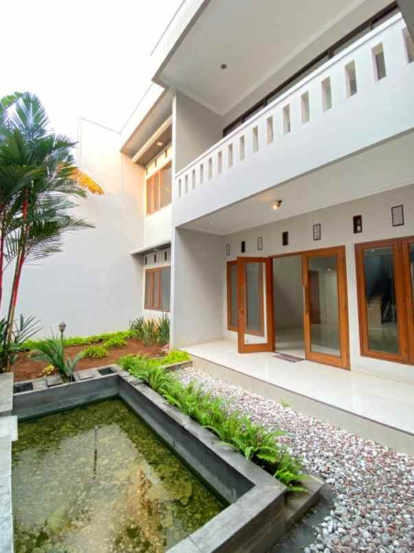 dijual rumah komplek kavling marinir