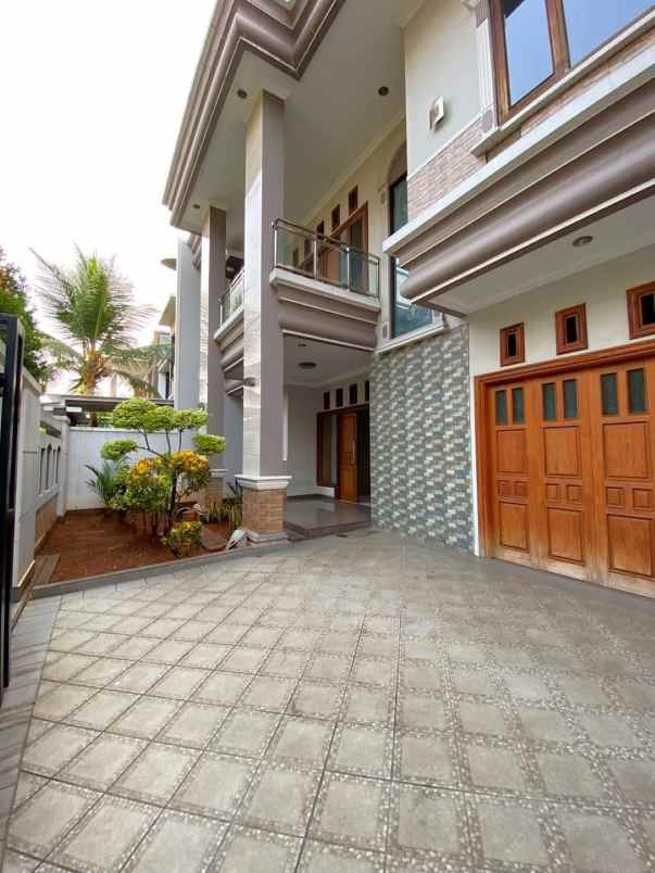 dijual rumah komplek kavling marinir