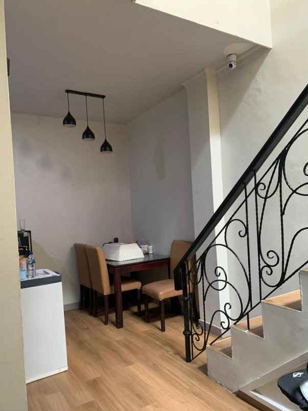 dijual rumah komplek pelni sukmajaya