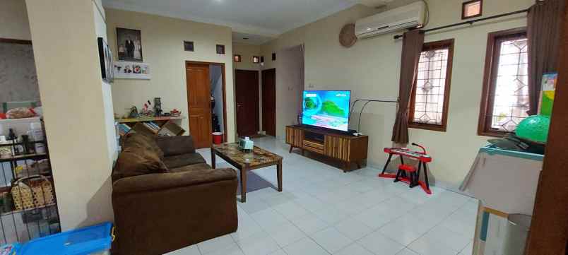 dijual rumah komplek pharmindo cimahi