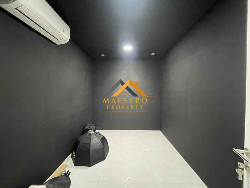 dijual rumah komplek sentosa park jalan