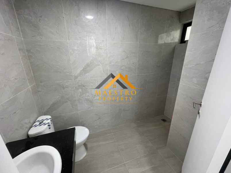 dijual rumah komplek sentosa park jalan