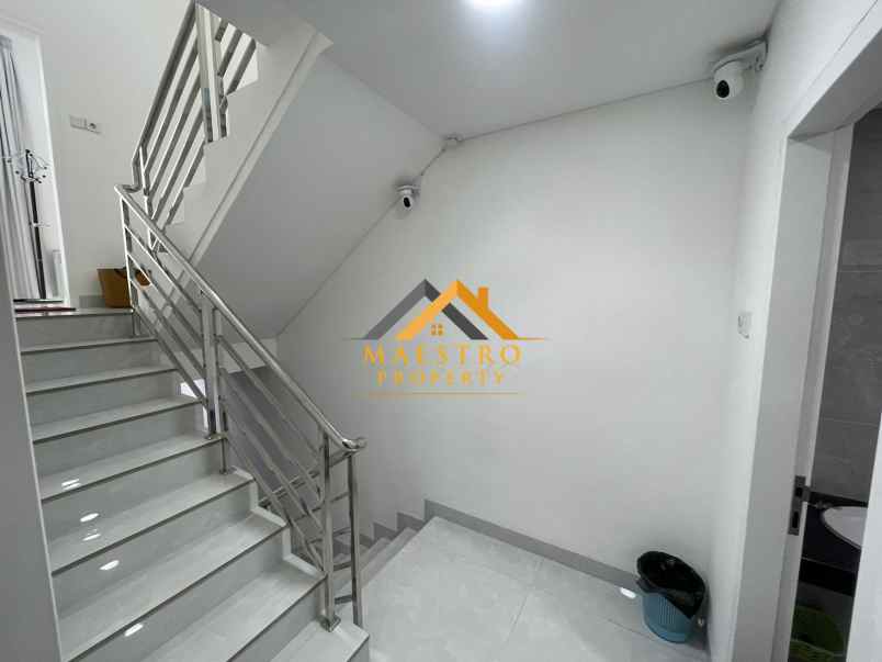 dijual rumah komplek sentosa park jalan