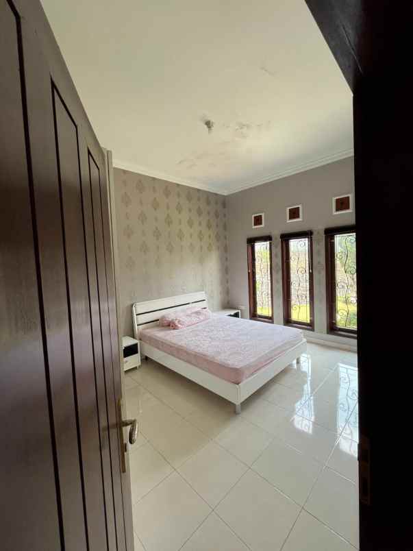 dijual rumah kota batu