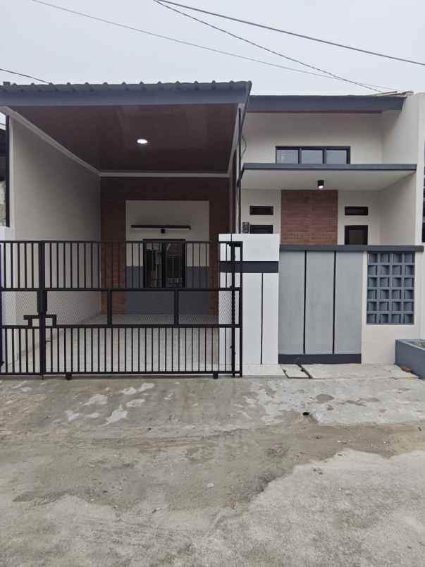 dijual rumah kota harapan indah bekasi