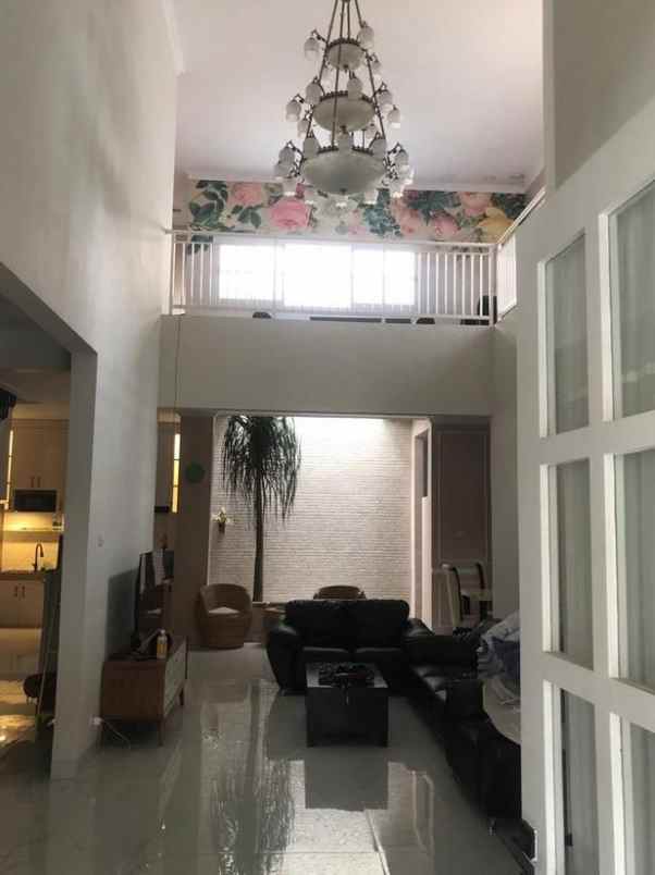 dijual rumah kotabaru parahyangan