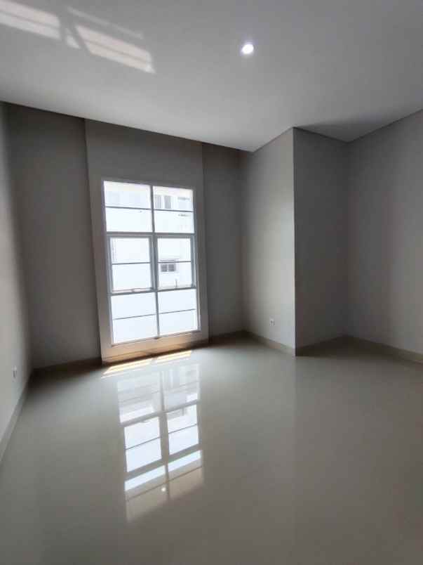 dijual rumah kranggan cibubut