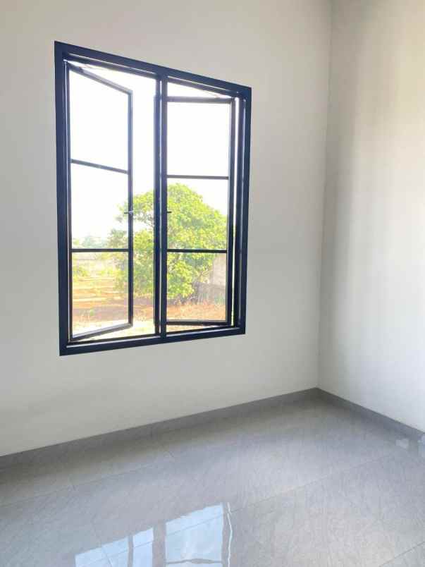 dijual rumah kukusan