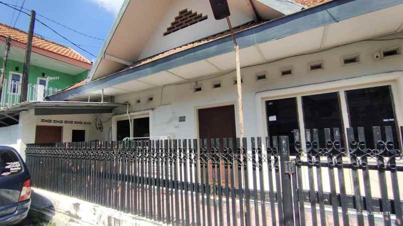 dijual rumah lemah putro embong