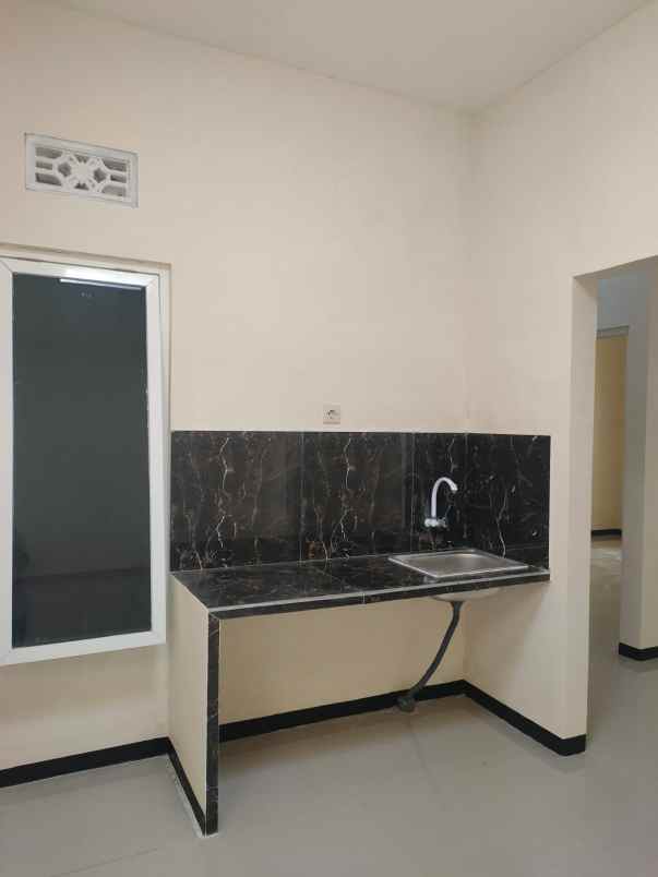 dijual rumah lokasi asrikaton pakis malang