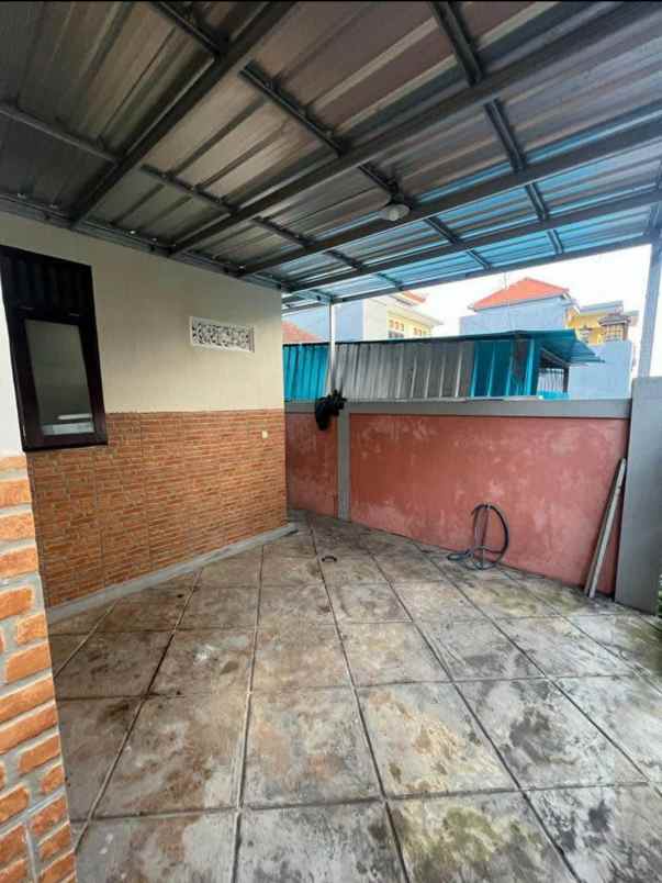 dijual rumah lokasi jalan cargo ubung denpasar utara