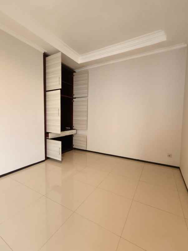 dijual rumah lokasi perumahan bukit dieng kota malang
