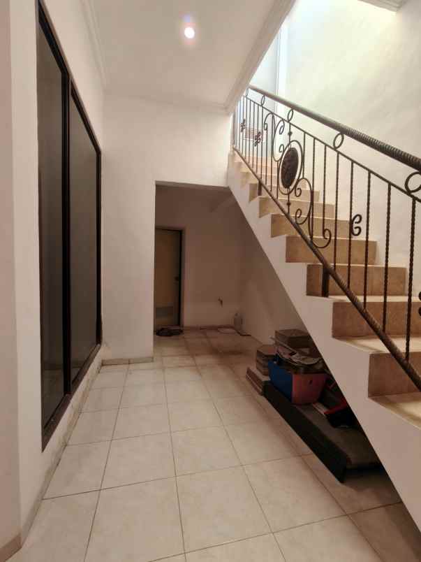 dijual rumah lokasi perumahan bukit dieng kota malang